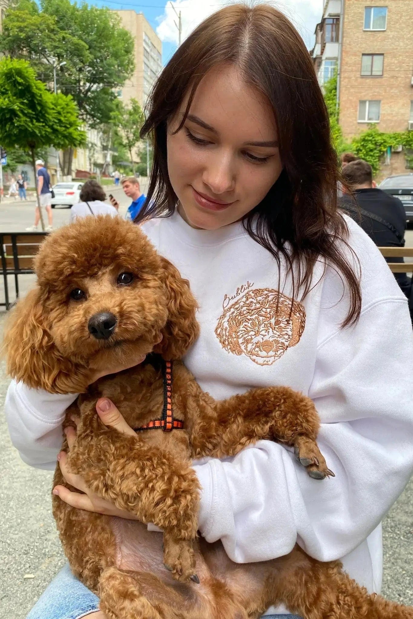 CUSTOM EMBROIDERED PET PORTRAIT SWEATSHIRT